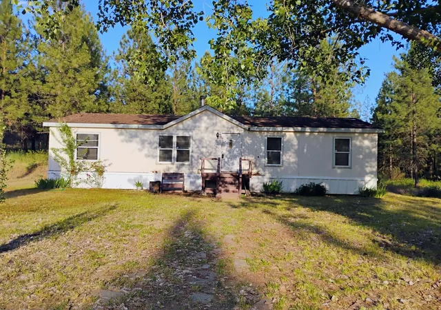 Homes for sale in Fruitland, WA | 6442 Pascal Loop Rd, Fruitland, WA 99129 | MLS# 202526767