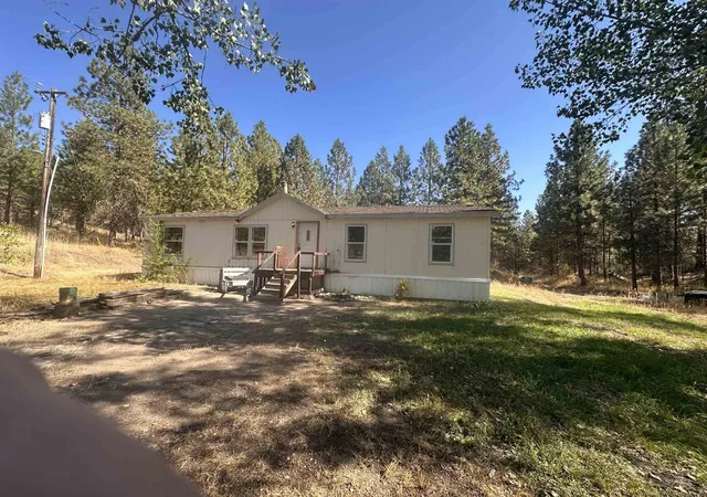 Homes for sale in Fruitland, WA | 6442 Pascal Loop Rd, Fruitland, WA 99129 | MLS# 202526767