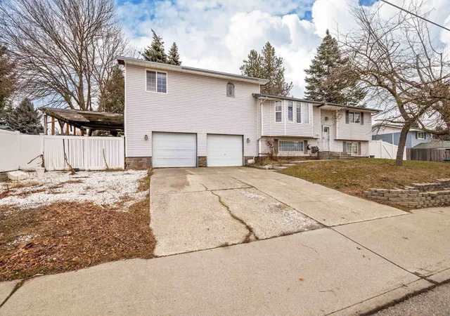Photo 2 of Single family home for sale at 14315 E 24Th Ave, Spokane Valley, WA 99037 | MLS# 202526907 | Listing updated on 2026-08-26