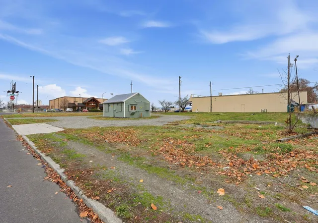 Photo 2 of Land for sale at 6216-6228 N Lidgerwood St, Spokane, WA 99208 | MLS# 202527252 | Listing updated on 2026-10-22