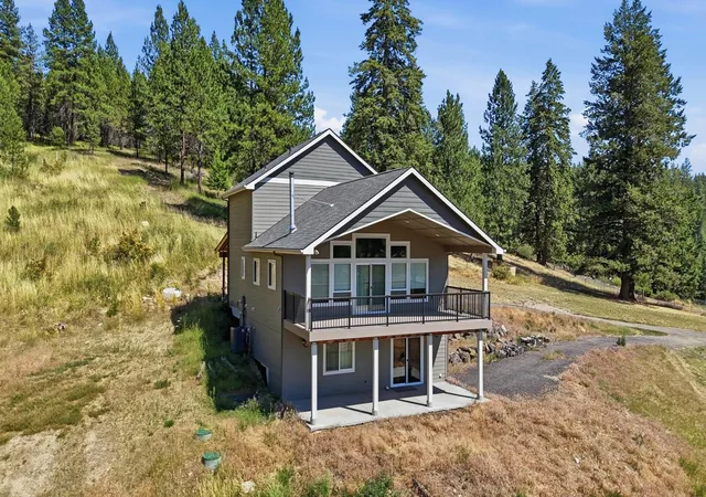 2nd image of 12611 E Big Meadows Rd, Chattaroy, WA 99003 | MLS# 202527905
