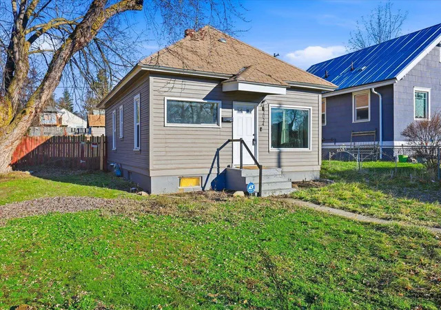 Homes for sale in Spokane, WA | 2024 W Spofford Ave, Spokane, WA 99205 | MLS# 202611158
