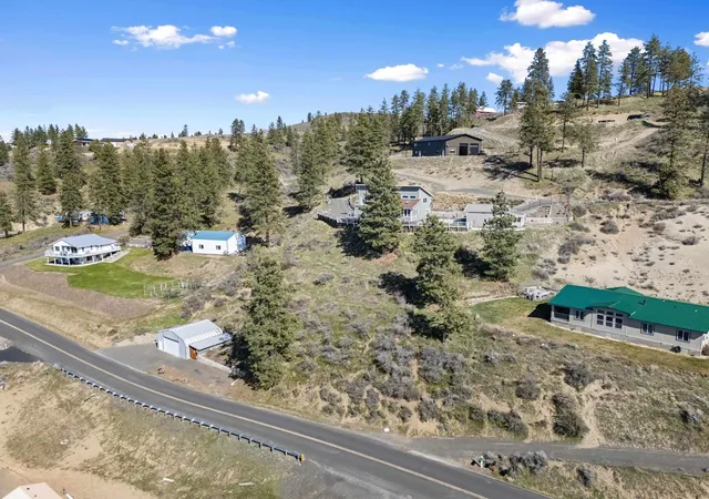 Homes for sale in Deer Meadows, WA | 42040 Lakeview Rd N, Deer Meadows, WA 99122 | MLS# 202611204