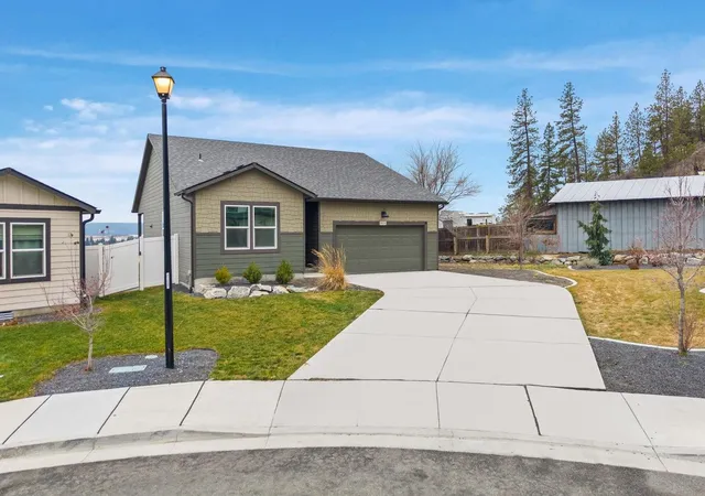 Photo 3 of Single family home for sale at 5414 E Bridgeport Ct, Spokane, WA 99217 | MLS# 202611340 | Listing updated on 2026-05-22