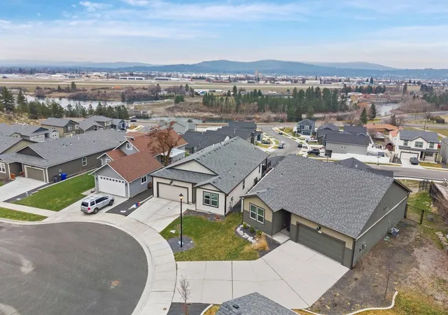 Photo 3 of Single family home for sale at 5414 E Bridgeport Ct, Spokane, WA 99217 | MLS# 202611340 | Listing updated on 2026-05-22