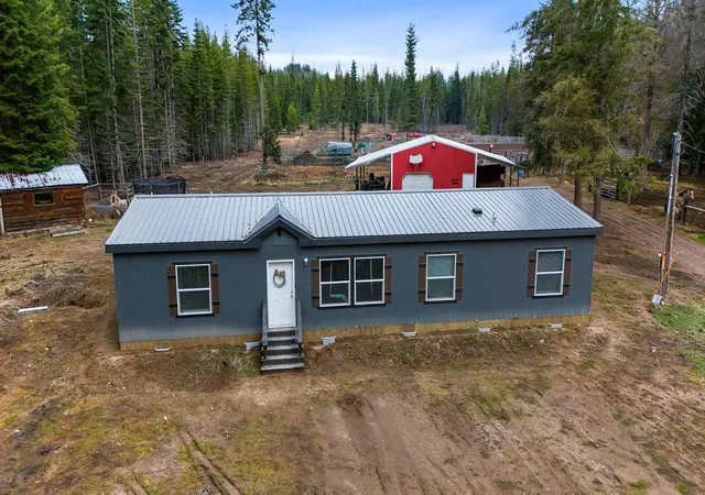 1st image of 1722 Coyote Trl, Newport, WA 99156 | MLS# 202611350