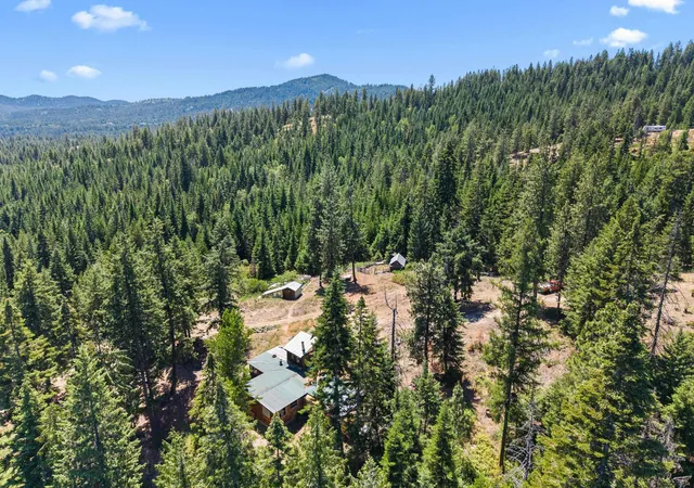 2nd image of 1022 Spring Hill Rd, Newport, WA 99156 | MLS# 202611719