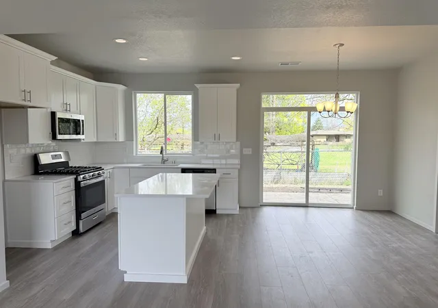 Photo 4 of Sale Pending at 9511 E Michielli Ln, Spokane, WA 99206 | MLS# 202612003 | Listing updated on 2026-09-25