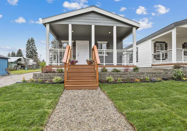 Homes for sale in Newport, WA | 617/621 S State Ave, Newport, WA 99156 | MLS# 202612038