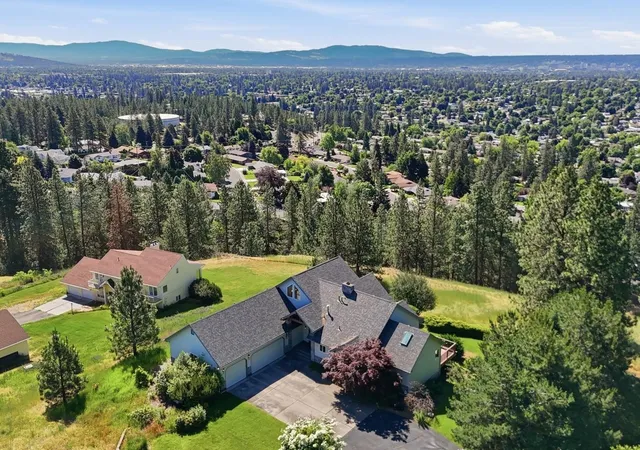 Photo 1 of Single family home for sale at 7335 N Five Mile Rd, Spokane, WA 99208 | MLS# 202612101 | Listing updated on 2026-10-17