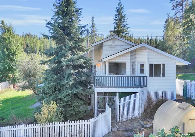 Photo 3 of Sale Pending at 11224 N Honeymoon Bay Rd, Newman Lake, WA 99025 | MLS# 202612104 | Listing updated on 2026-09-12