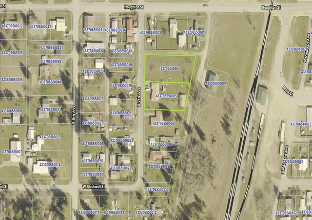 44th image of 105 S 7th Ave, Ione, WA 99139 | MLS# 202612124