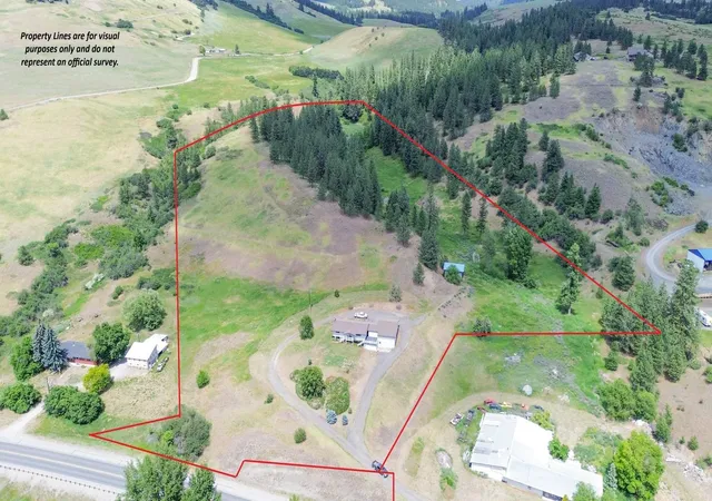 Photo 4 of Single family home for sale at 598 N 395 Highway, Kettle Falls, WA 99141 | MLS# 202612309 | Listing updated on 2026-09-21