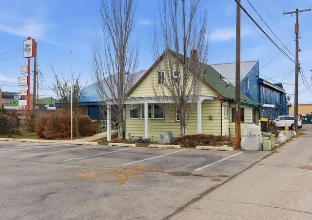 Single family home for sale at 11928 E Sprague Ave, Spokane Valley, WA 99206 | MLS# 202612434