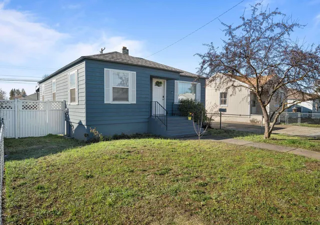 36th image of 204 E Princeton Ave, Spokane, WA 99207 | MLS# 202612673