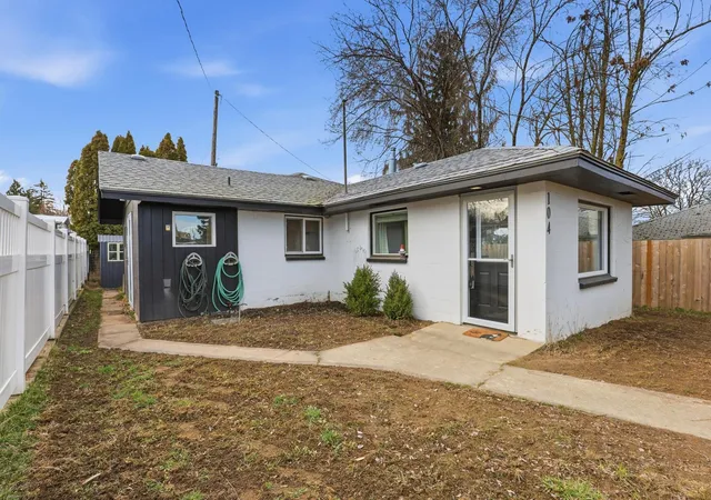 Photo 3 of Single family home for sale at 104 W Adams St, Harrington, WA 99134 | MLS# 202612771 | Listing updated on 2026-08-25