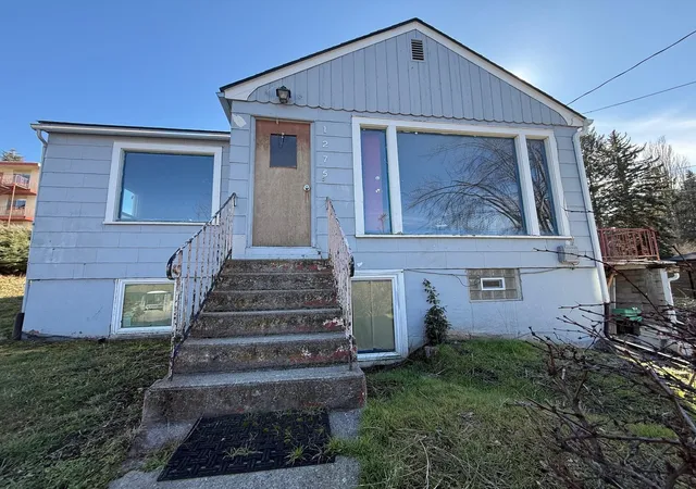 Photo 2 of Multi family home for sale at 1275 Ne Valley Rd, Pullman, WA 99163 | MLS# 202612974 | Listing updated on 2026-10-22