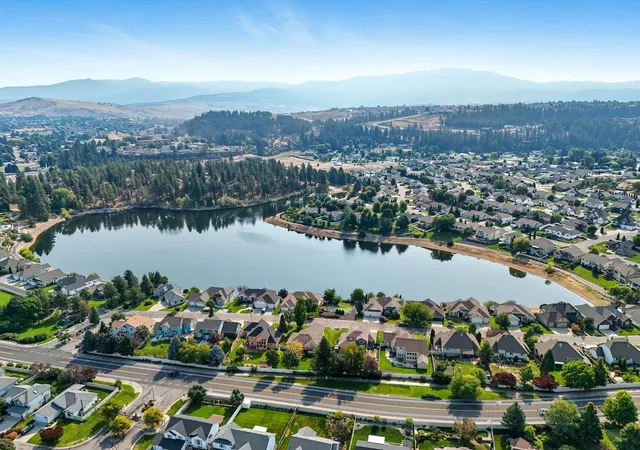 Homes for sale in Veradale, WA | 527 S Shelley Lake Ln, Veradale, WA 99037 | MLS# 202613445