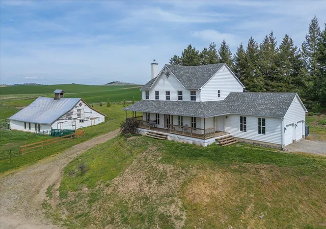 Homes for sale in Fairfield, WA | 32813 S State Route 27 Hwy, Fairfield, WA 99012 | MLS# 202613787