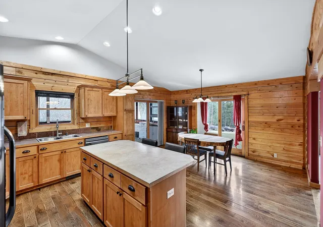 Homes for sale in Elk, WA | 1371 Willms Rd, Elk, WA 99009 | MLS# 202613961