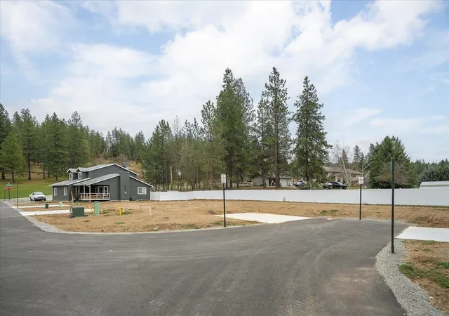Photo 2 of Sale Pending at 4xxx E Darrell Ln, Veradale, WA 99037 | MLS# 202614096 | Listing updated on 2026-05-07