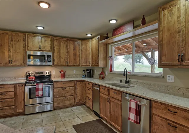 Photo 4 of Single family home for sale at 419 US 395 S Rd, Colville, WA 99114 | MLS# 202614157 | Listing updated on 2026-06-21