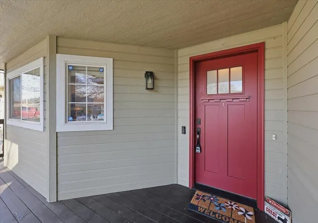 Photo 3 of Single family home for sale at 3211 E 43rd Avenue, Spokane, WA 99223 | MLS# 202614170 | Listing updated on 2026-10-17