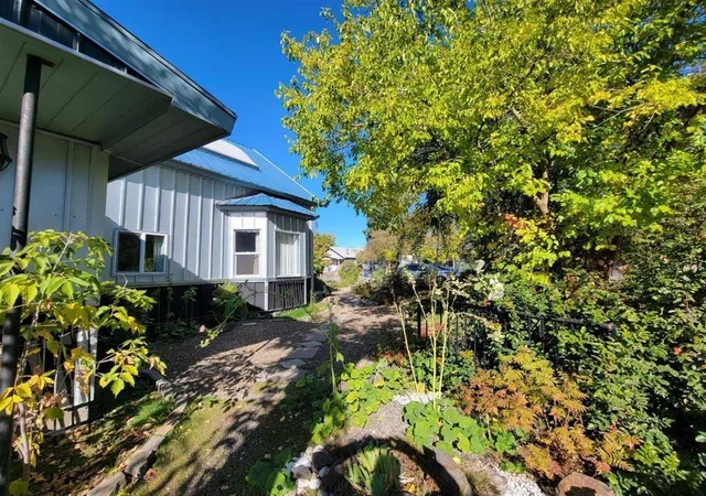 3rd image of 1528 E Boone Ave, Spokane, WA 99202 | MLS# 202614186