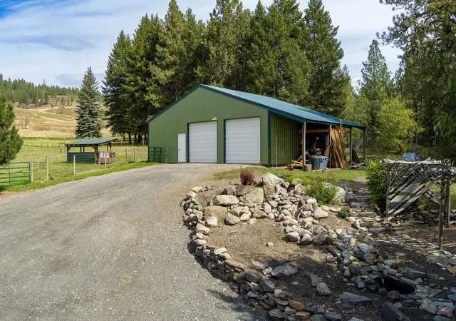 Photo 3 of Single family home for sale at 1508 Dead Medicine Rd, Evans, WA 99126 | MLS# 202614327 | Listing updated on 2026-05-22