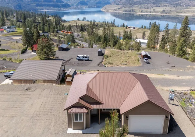 Photo 3 of Sale Pending at 39725 N Overlook Ln, Davenport, WA 99122 | MLS# 202614340 | Listing updated on 2026-09-19