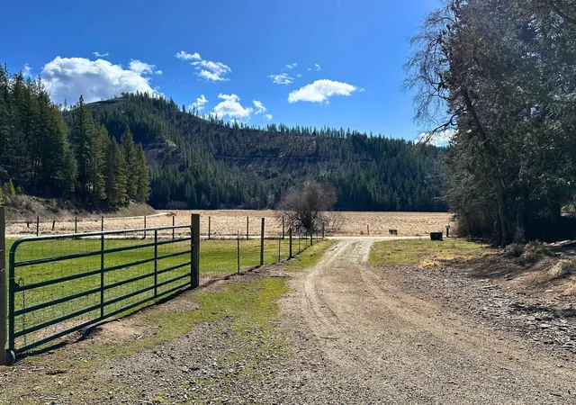 Photo 3 of Manufactured home for sale at 4143 N Deer Lake Rd, Loon Lake, WA 99148 | MLS# 202614358 | Listing updated on 2026-08-11