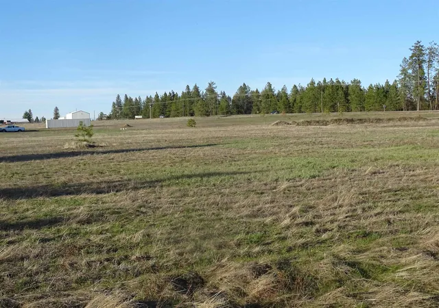 Homes for sale in Elk, WA | 39Xxx N Newport Hwy, Elk, WA 99009 | MLS# 202614373