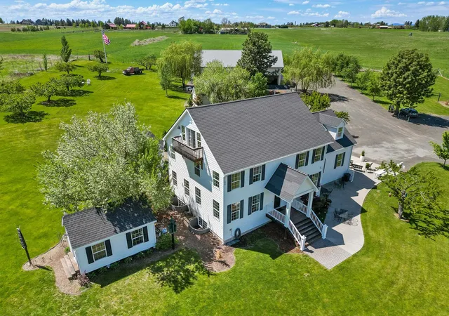 2nd image of 17911 N Day Mount Spokane Rd, Mead, WA 99021 | MLS# 202614376