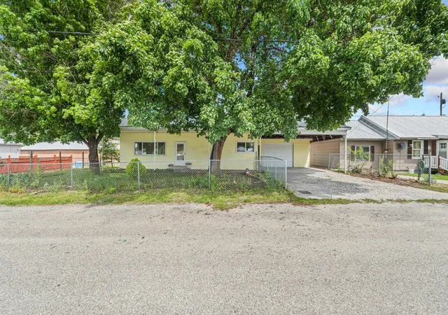 37th image of 103 Selkirk St, Metaline, WA 99152 | MLS# 202614379