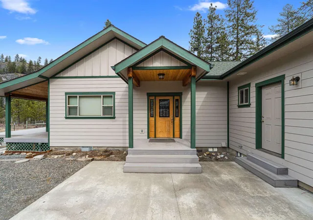 Homes for sale in Kettle Falls, WA | 40 First Thought Loop, Kettle Falls, WA 99141 | MLS# 202614432