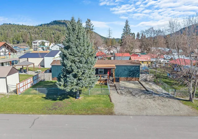32nd image of 112 Blackwell St, Ione, WA 99139 | MLS# 202614480