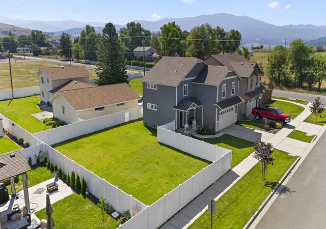 3rd image of 723 S Grady Rd, Spokane Valley, WA 99016 | MLS# 202614483