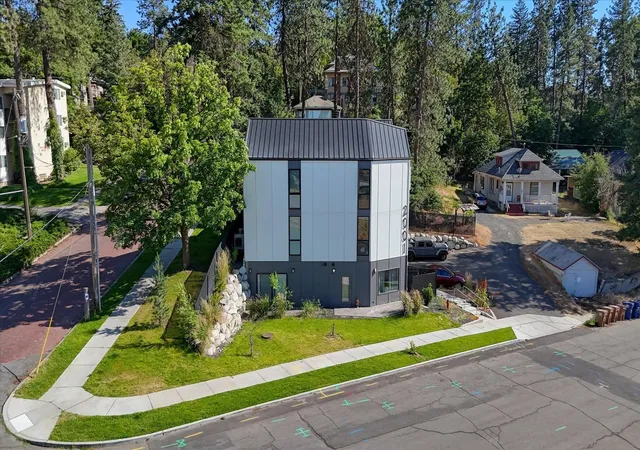 Homes for sale in Spokane, WA | 2001 W 7Th Ave, Spokane, WA 99204 | MLS# 202614536