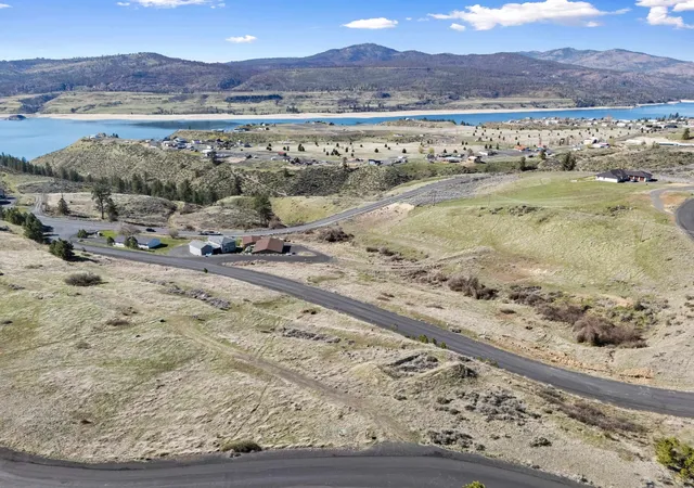 Homes for sale in Seven Bays, WA | 41025-41035 Scenic Dr N, Seven Bays, WA 99122 | MLS# 202614714