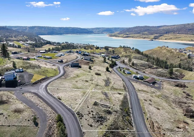 Homes for sale in Seven Bays, WA | 41025 41035 Scenic Dr N, Seven Bays, WA 99122 | MLS# 202614714