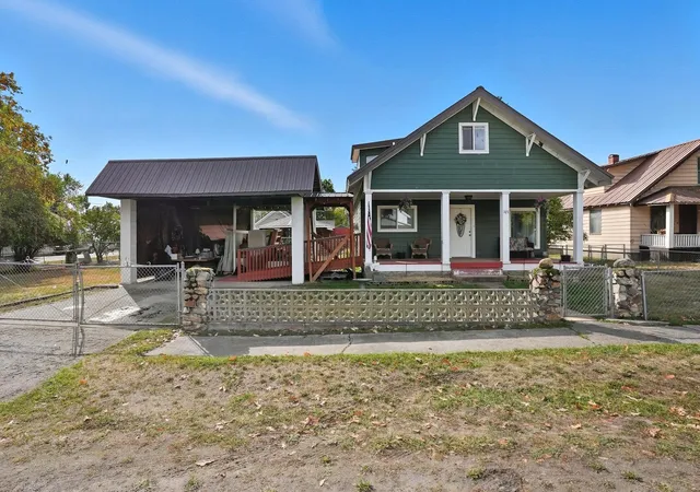 Homes for sale in Ione, WA | 103 E Houghton St, Ione, WA 99139 | MLS# 202614725