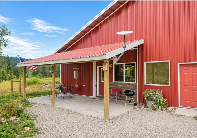Photo 4 of Single family home for sale at 1239 Kewa Meteor Rd, Inchelium, WA 99138 | MLS# 202614776 | Listing updated on 2026-09-07