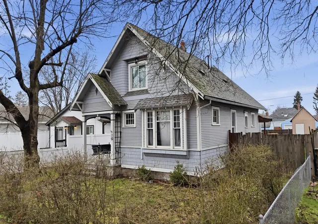 Homes for sale in Spokane, WA | 4223 N Madison St, Spokane, WA 99205 | MLS# 202614780