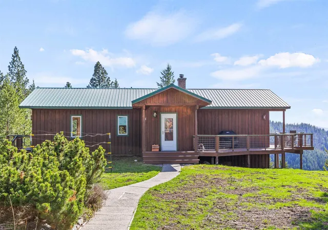 Homes for sale in Kettle Falls, WA | 1295 Mingo Mountain Rd, Kettle Falls, WA 99141 | MLS# 202614797