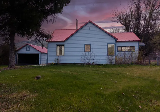 4th image of 31308 A Hwy 97 Hwy, Tonasket, WA 98855 | MLS# 202614809