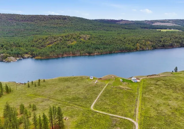 Photo 4 of Sale Pending at 7295 B Hwy 291, Tumtum, WA 99034 | MLS# 202614821 | Listing updated on 2026-09-24