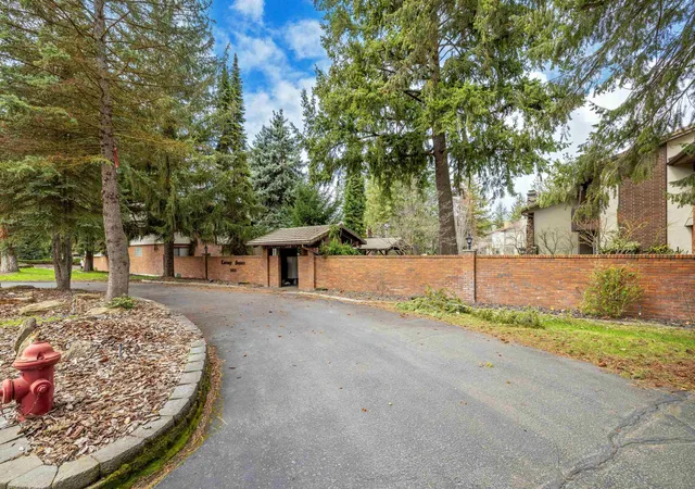 1st image of 12515 N Fairwood #14 Dr, Spokane, WA 99218 | MLS# 202614907