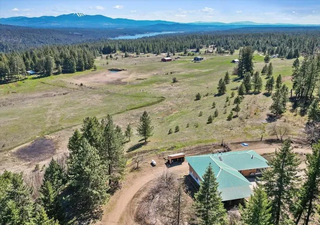 3rd image of 1876 Horseshoe Lake Rd, Deer Park, WA 99006 | MLS# 202615033