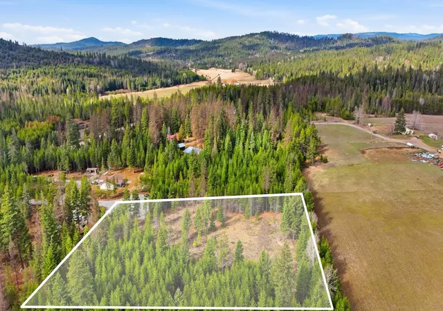12th image of 102 Fox Ln, Newport, WA 99156 | MLS# 202615070