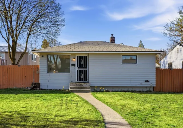 Homes for sale in Spokane, WA | 1123 W Decatur Ave, Spokane, WA 99207 | MLS# 202615098